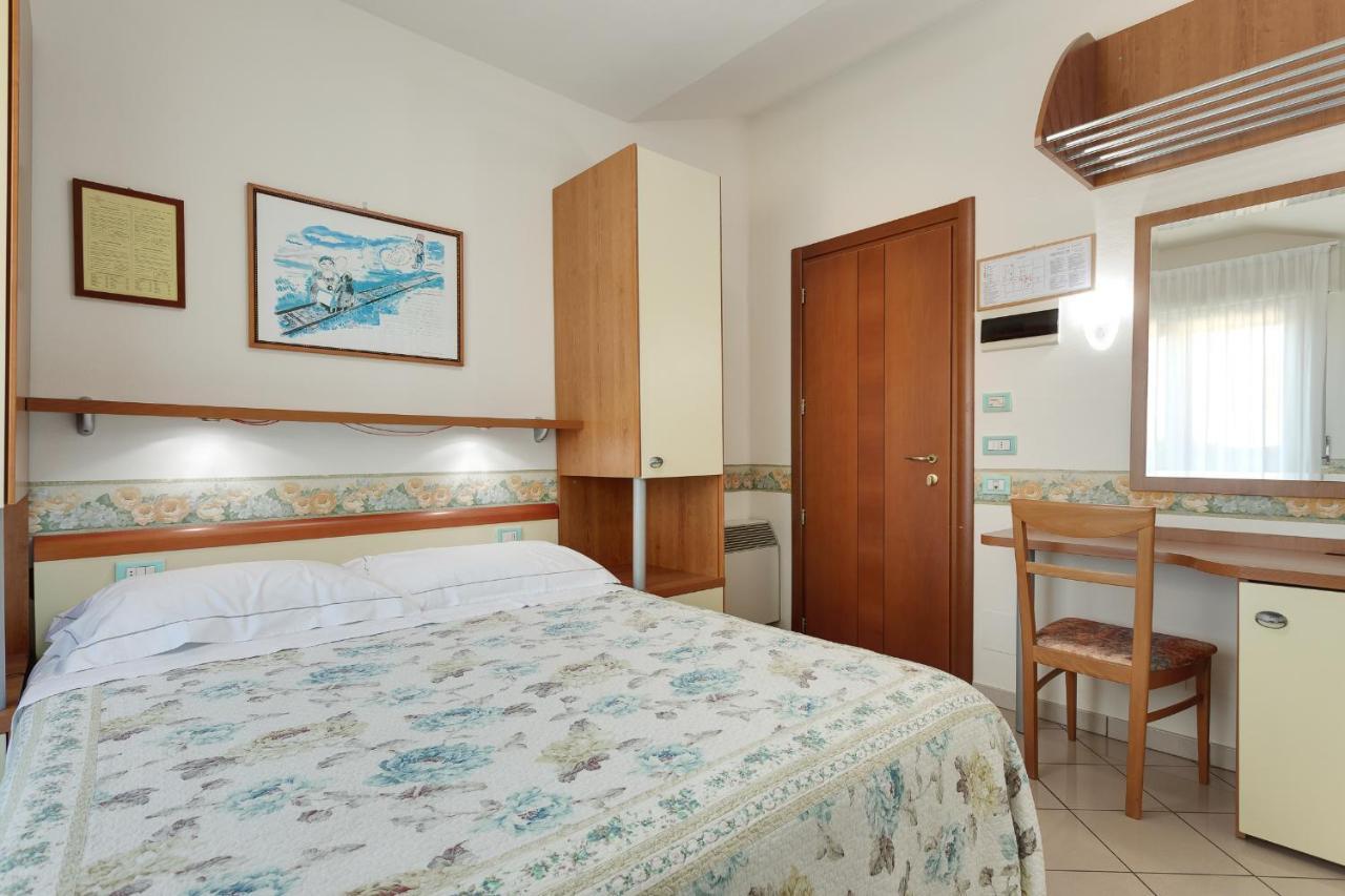 Hotel Dolcevita Cesenatico Zewnętrze zdjęcie