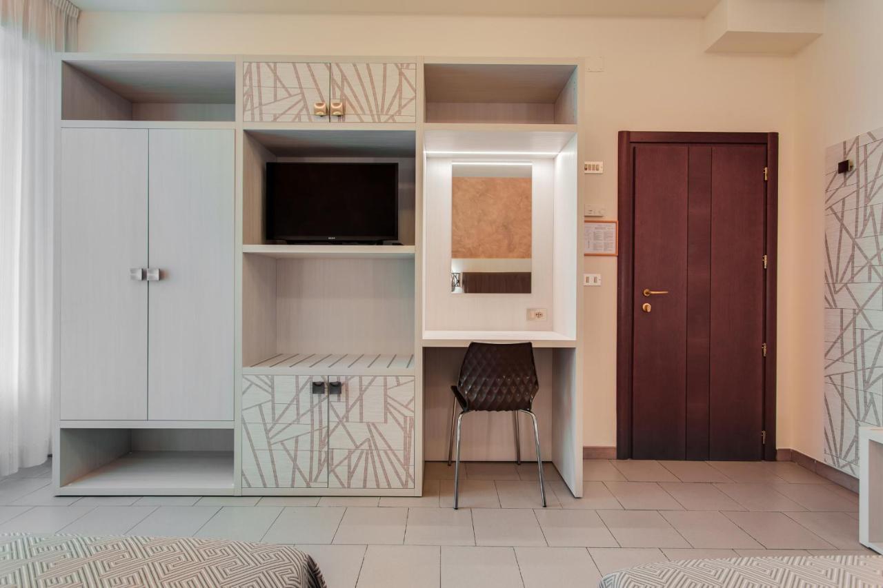 Hotel Dolcevita Cesenatico Zewnętrze zdjęcie