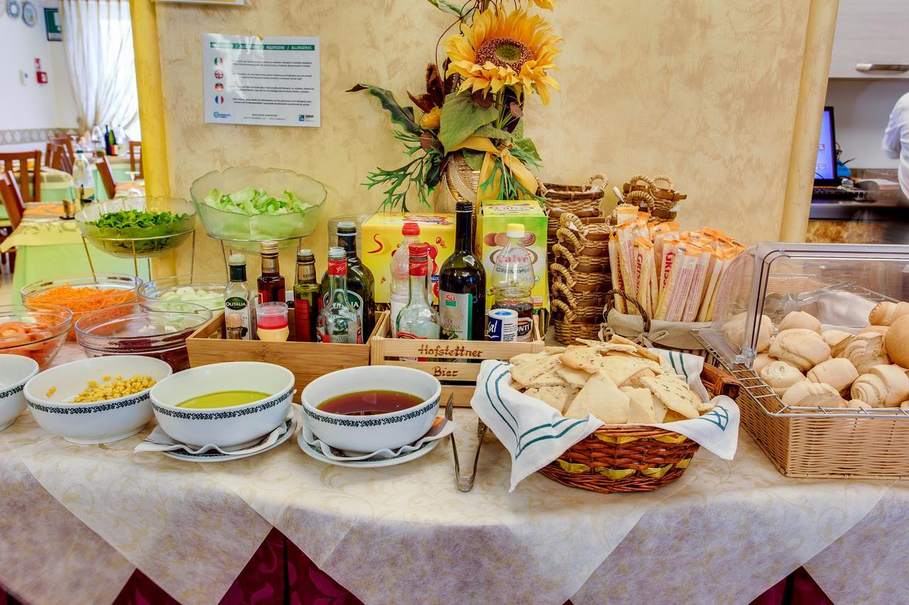 Hotel Dolcevita Cesenatico Zewnętrze zdjęcie