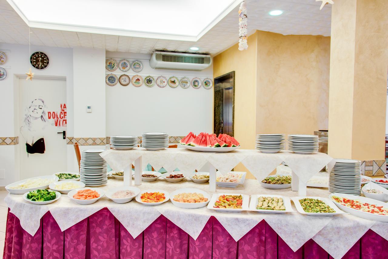 Hotel Dolcevita Cesenatico Zewnętrze zdjęcie